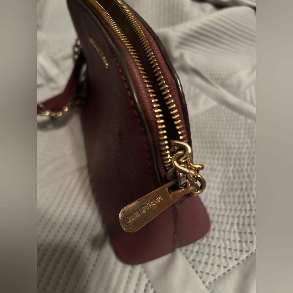 Micheal Kors Purse- Maroon - Picture 7 of 7